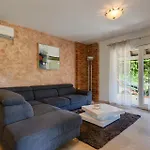 Angeli Villa