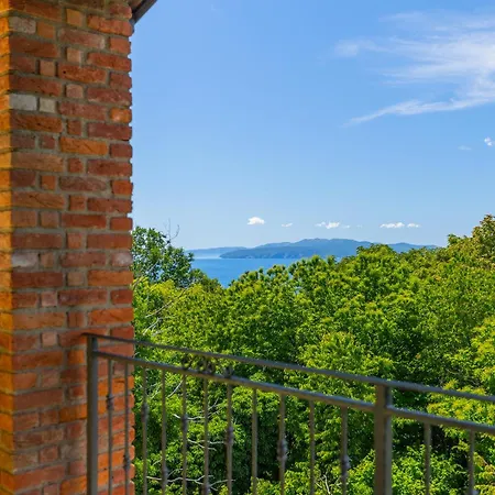 Angeli Villa *