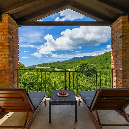 Angeli * أوباتيا