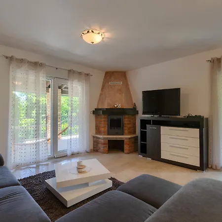 ヴィラ Angeli オパティヤ